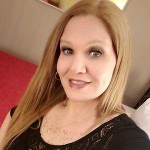 Meet your Posher, Stefani